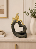 Elegant Golden Couple Heart Sculpture – Luxury Love & Romance Decorative Showpiece