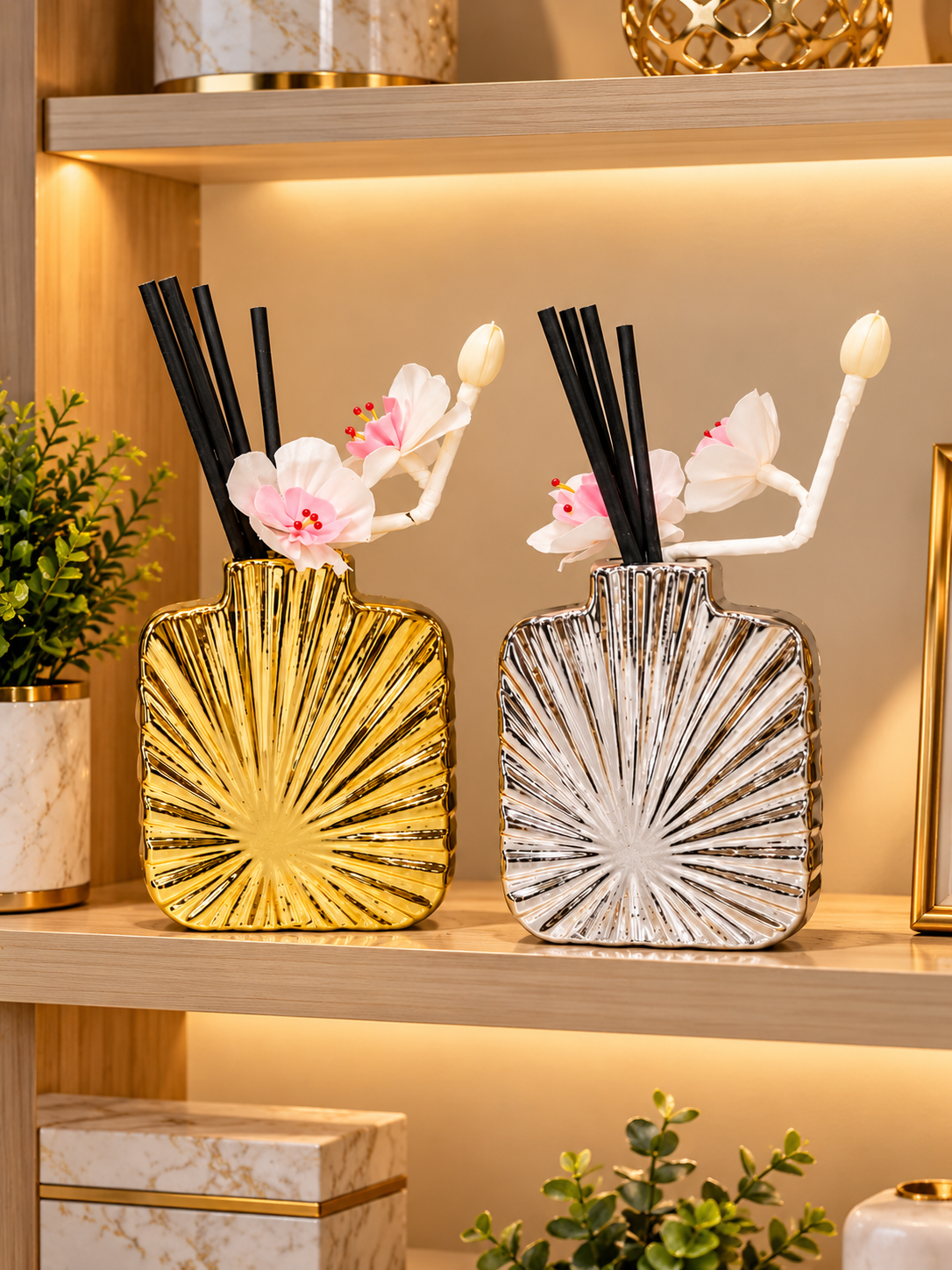 Luxury Floral Reed Diffuser Vase Set – Pink Flowers with Gold & Silver Sunburst Design
