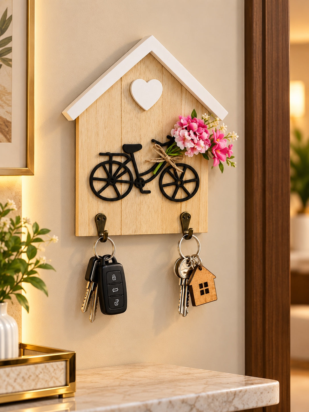 Bicycle Key Holder Wall Decor – Wooden House-Shaped Key Organizer with 2 Hooks