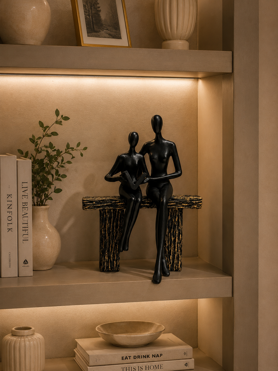 Abstract Couple Sitting on Bench Resin Sculpture – Romantic Home Décor Statue