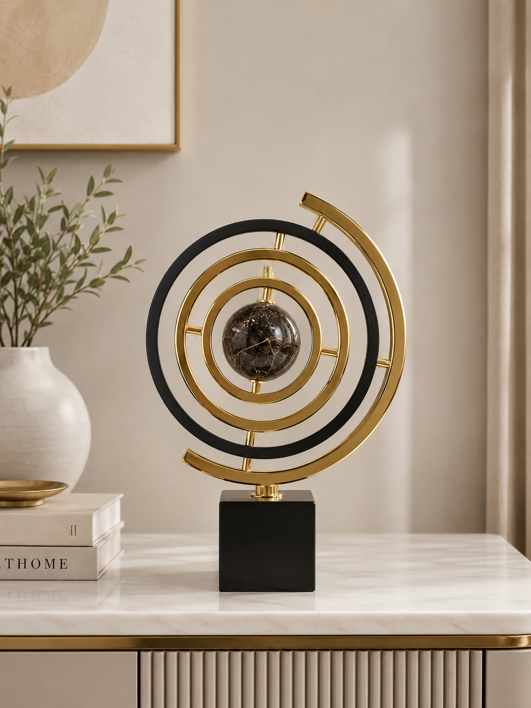 Luxury Gold & Black Geometric Decorative Sculpture – Modern Tabletop Ornament
