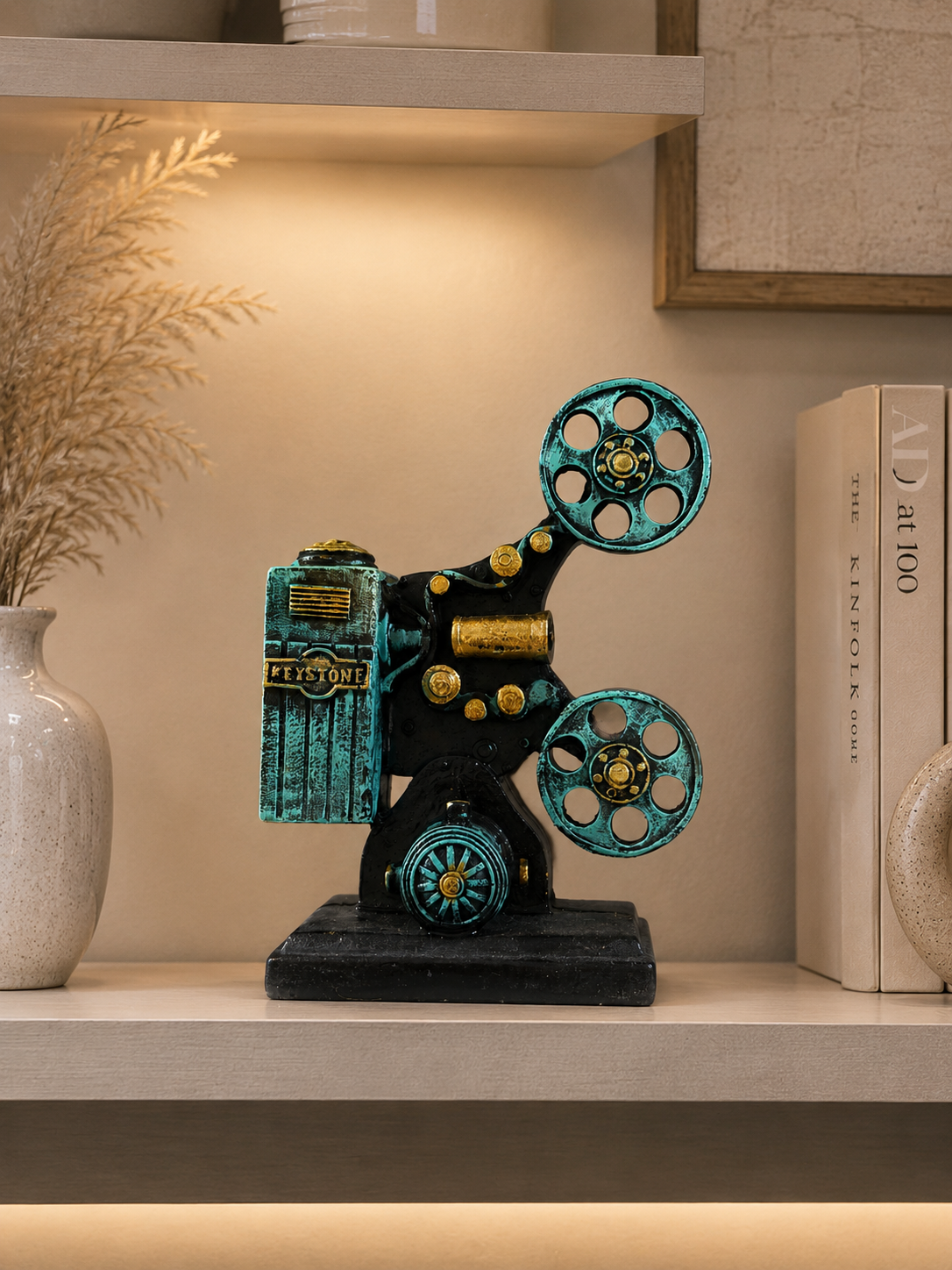 Vintage Movie Projector Decorative Showpiece – Retro Cinema Resin Table Decor