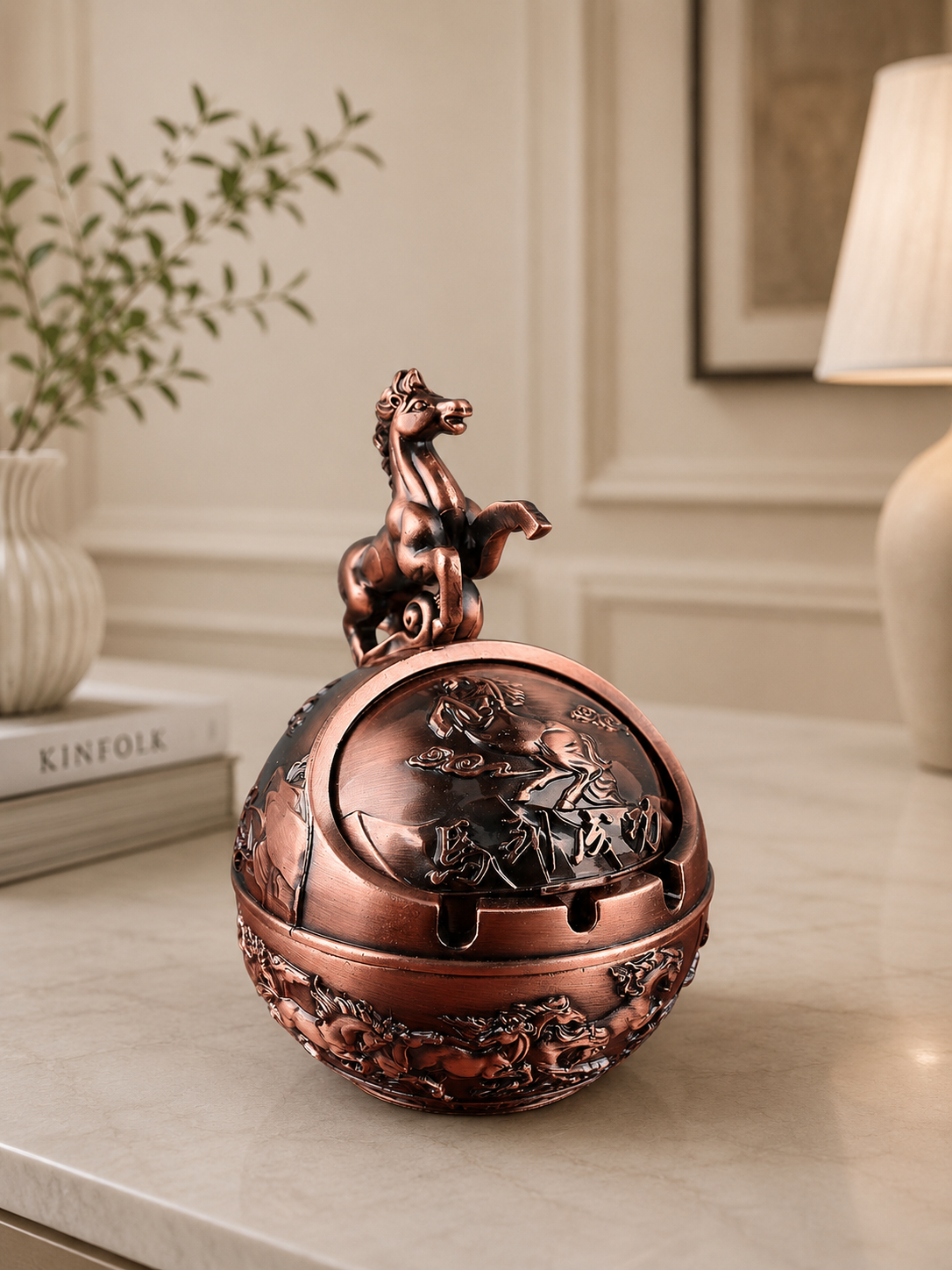 Luxury Horse Metal Ashtray with Windproof Lid | Vintage Decorative Cigarette Ashtray | Premium Home & Office Décor
