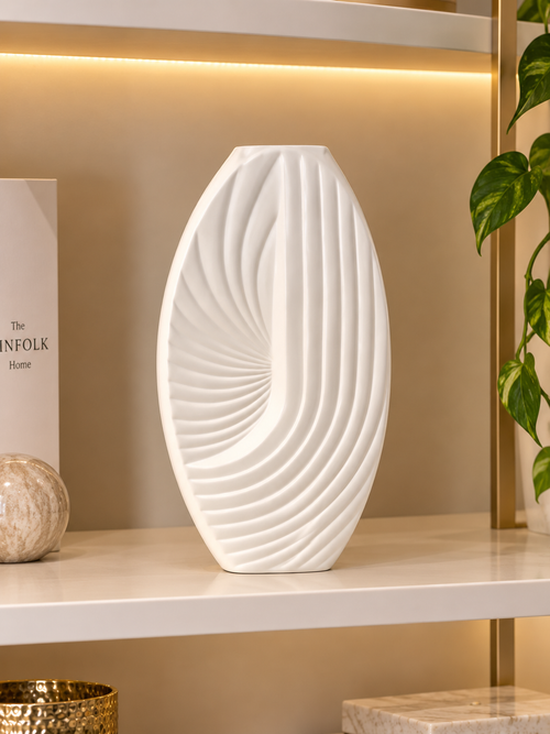 Elegant White Textured Ceramic Vase – Modern Ribbed Decorative Vase