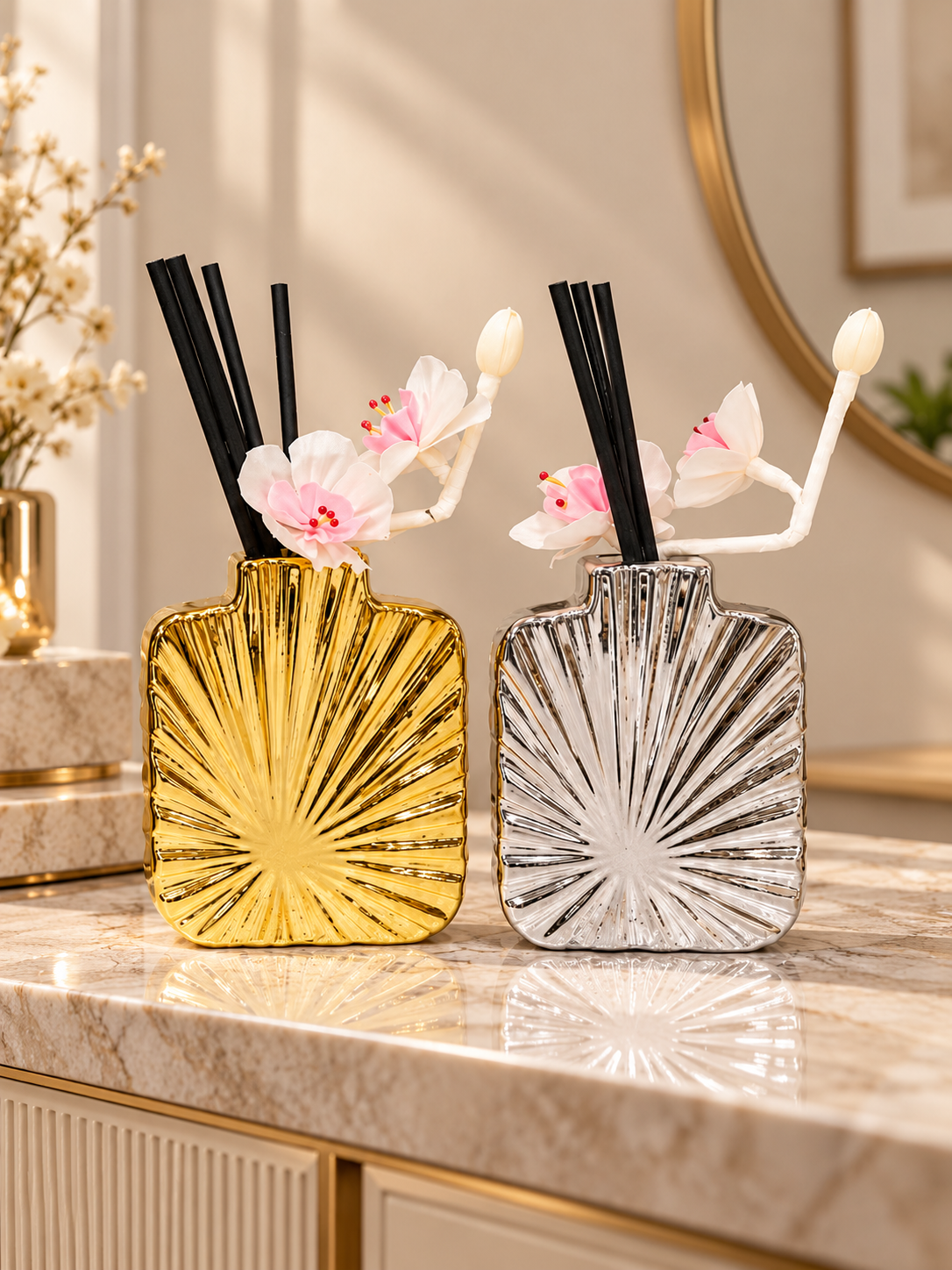 Luxury Floral Reed Diffuser Vase Set – Pink Flowers with Gold & Silver Sunburst Design