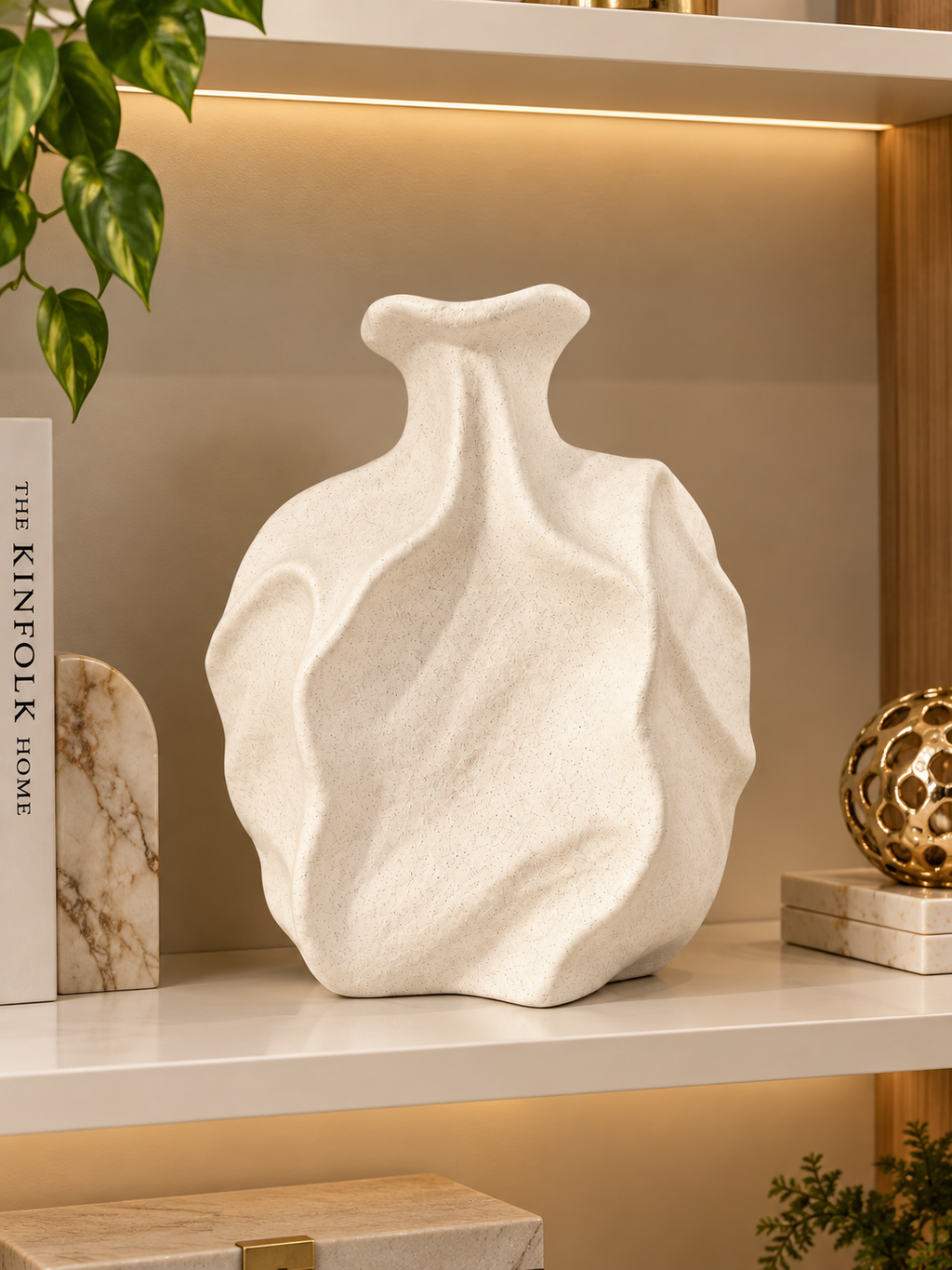Elegant Textured Ceramic Vase – Modern Sculptural Decorative Vase