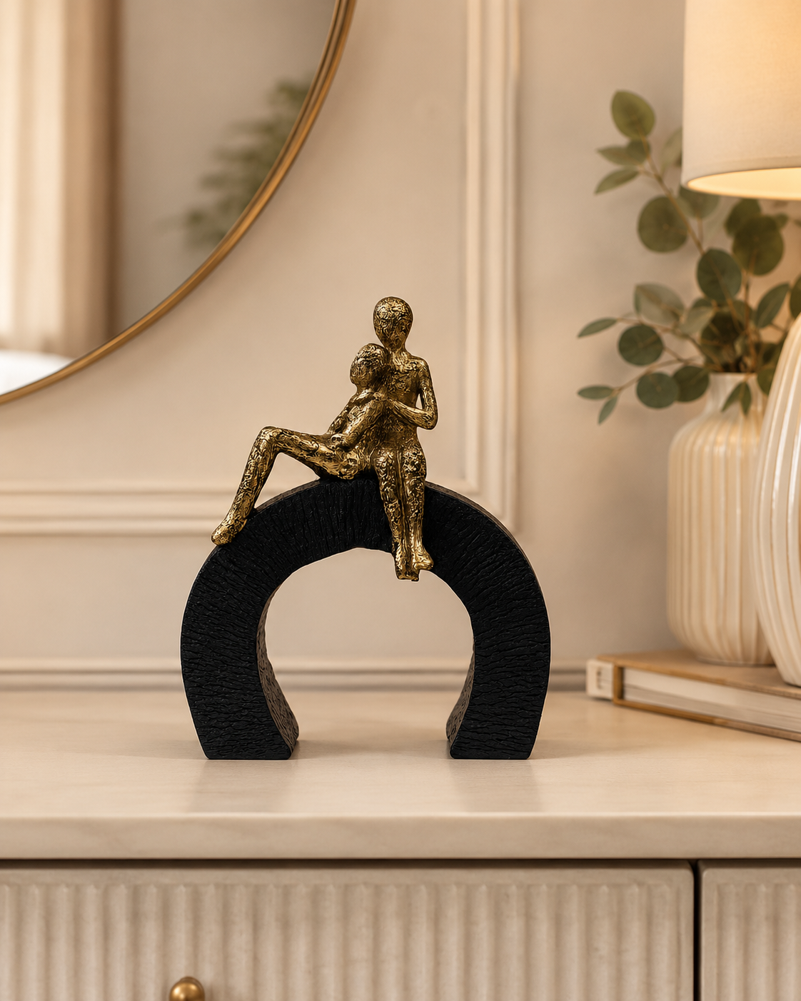 Abstract Couple Love Sculpture on Arch Base – Modern Romantic Home Decor Showpiece | Black & Gold Resin Figurine