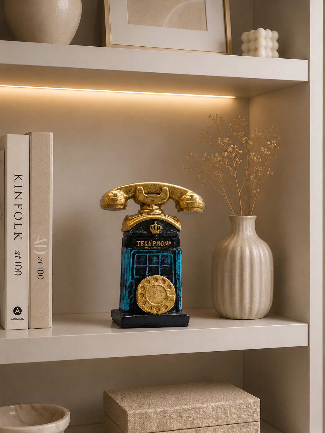 Vintage Rotary Telephone Decorative Showpiece – Retro Resin Tabletop Home & Office Décor