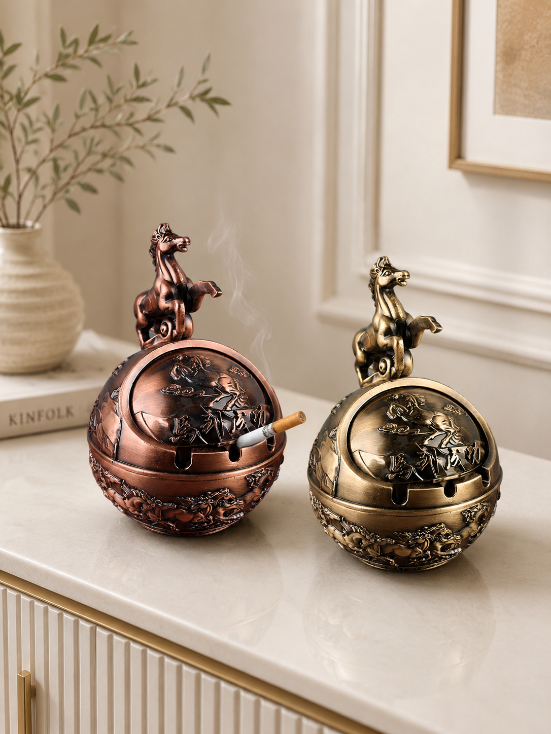 Luxury Horse Metal Ashtray with Windproof Lid | Vintage Decorative Cigarette Ashtray | Premium Home & Office Décor