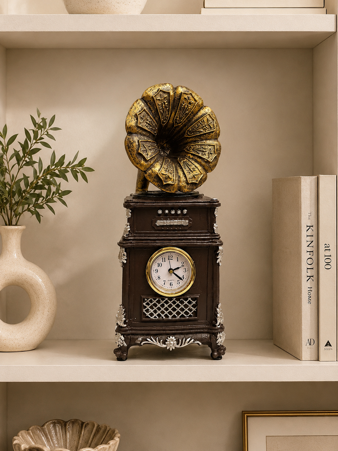 Vintage Gramophone Table Clock – Antique Retro Desktop Clock for Home & Office Décor
