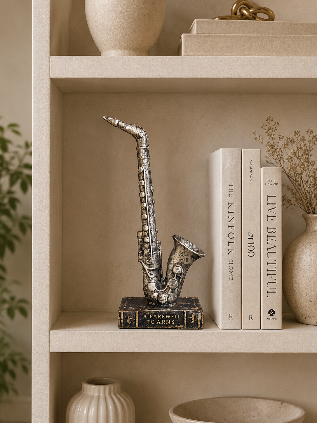 Vintage Saxophone Decorative Sculpture – Resin Music Instrument Shelf Decor