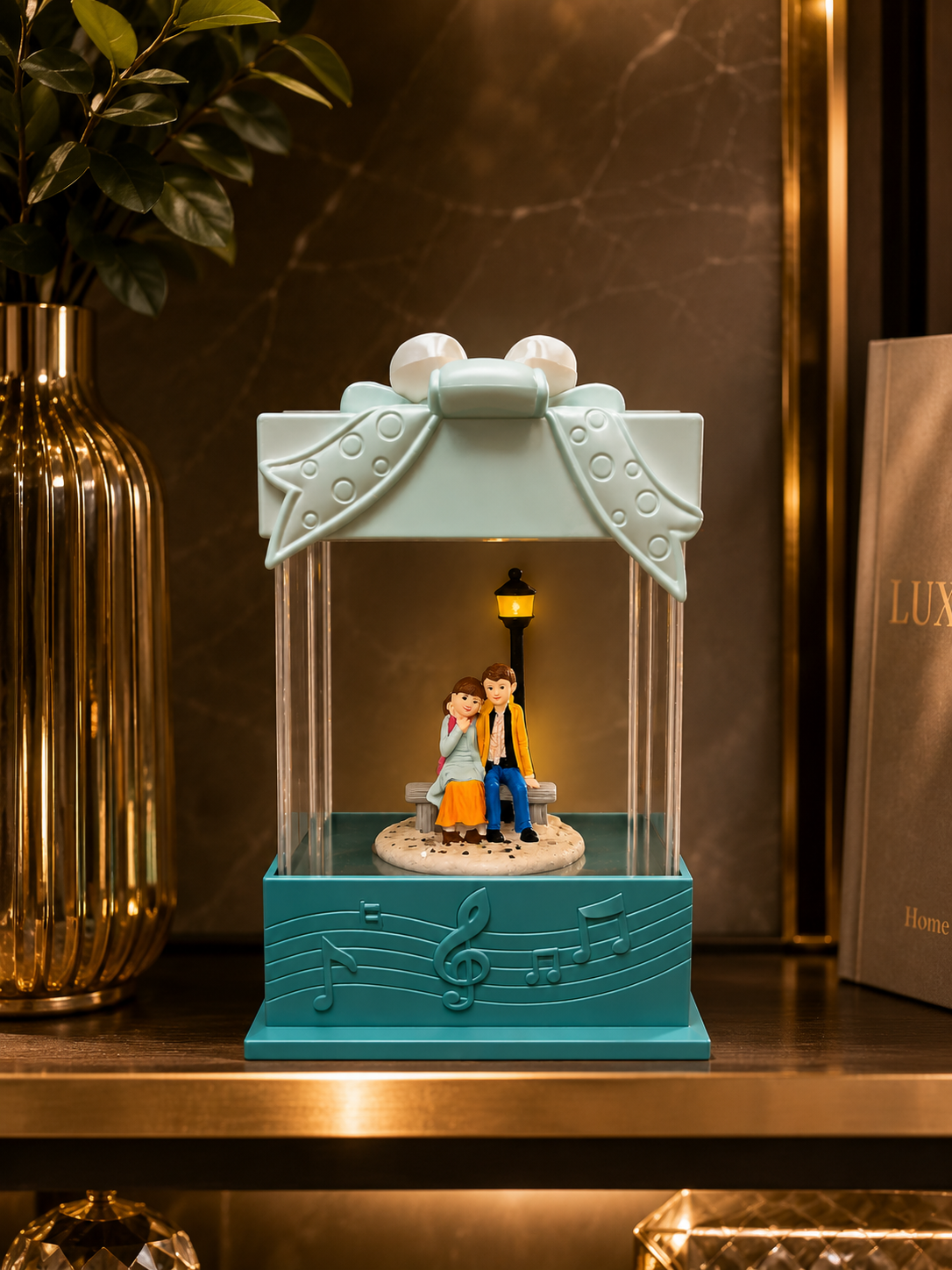 Romantic Couple Bench Scene Music Box – Vintage Streetlamp Night Light Ornament